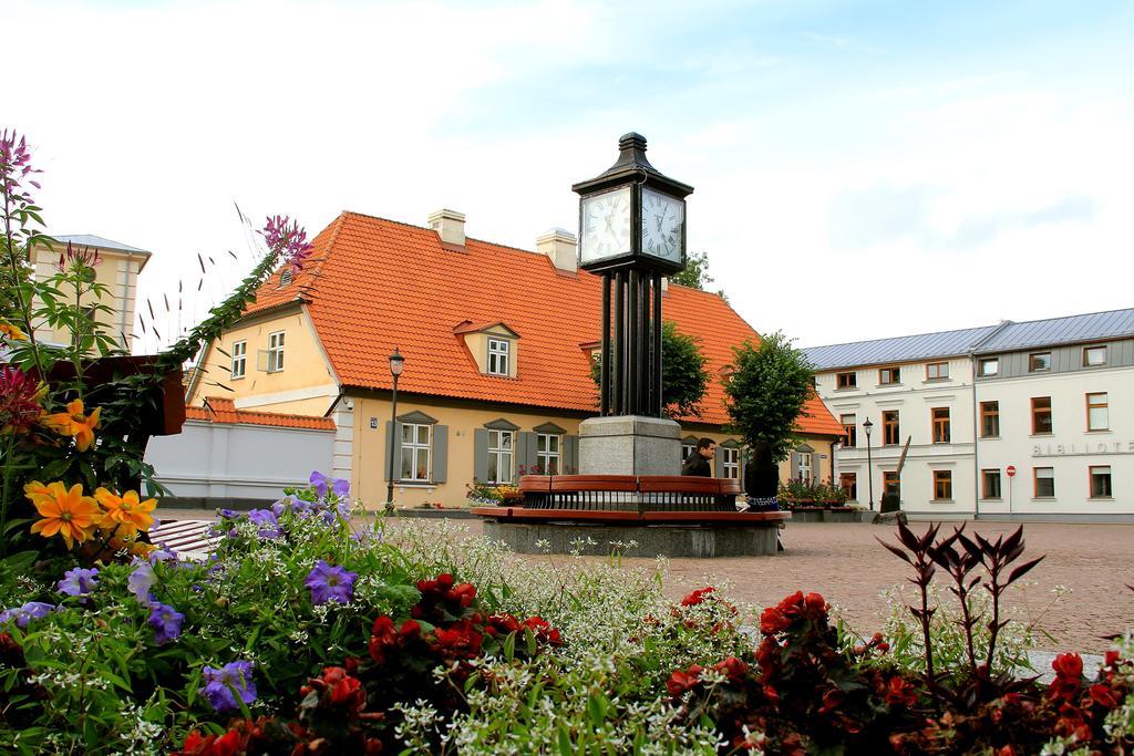 Center Huoneisto